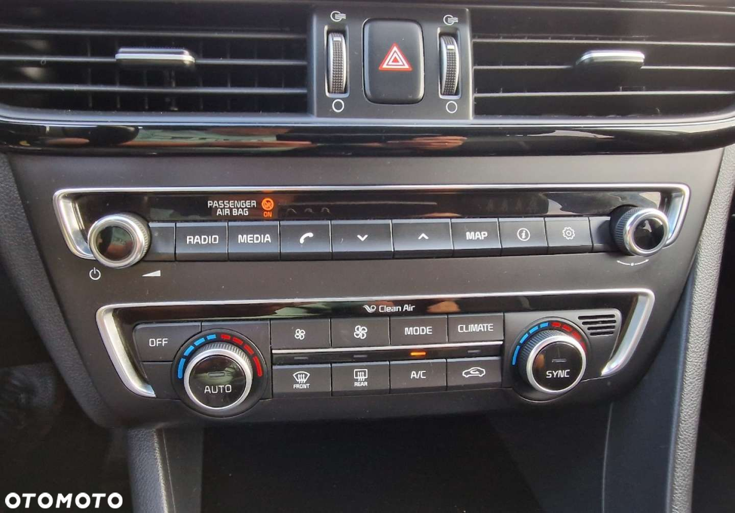 Kia Optima - 32
