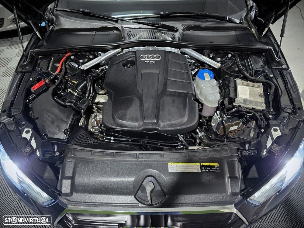 Audi A4 Avant 2.0 TDI Design S tronic - 32