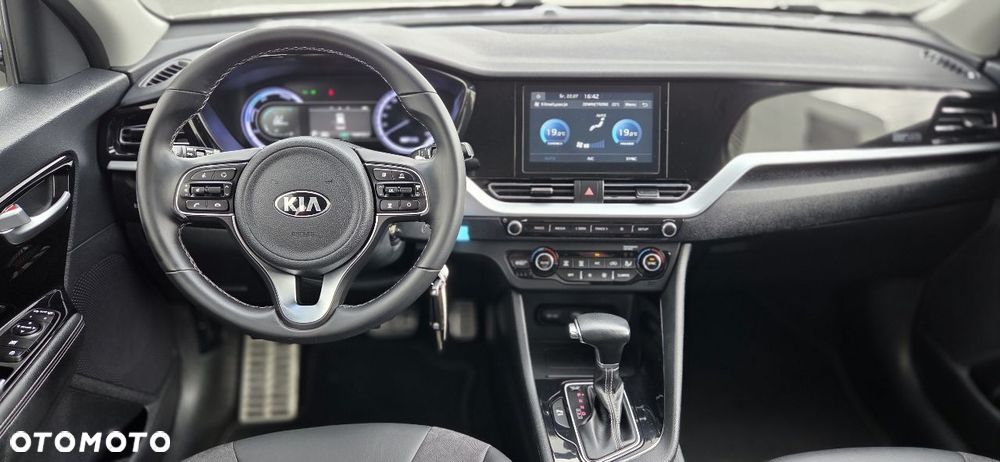 Kia Niro 1.6 GDI 2WD Vision - 29