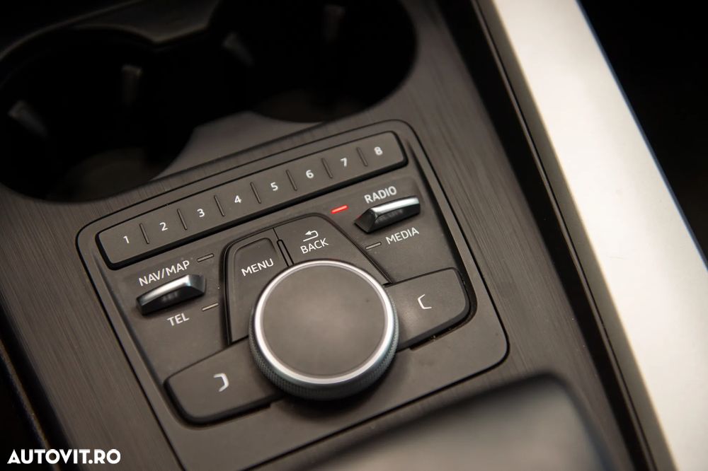 Audi A4 2.0 35 TFSI S tronic MHEV Basic - 23