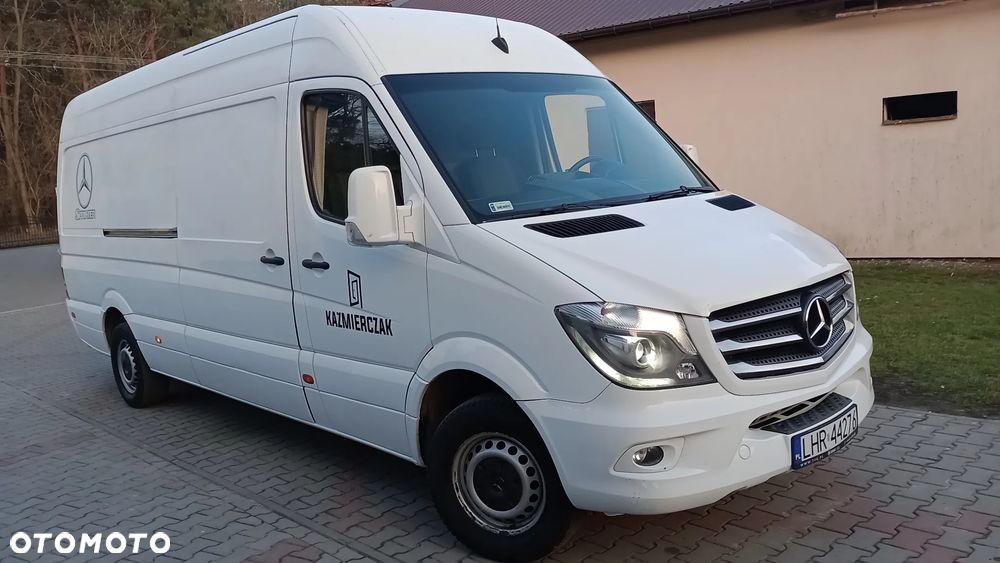 Mercedes-Benz Sprinter - 12