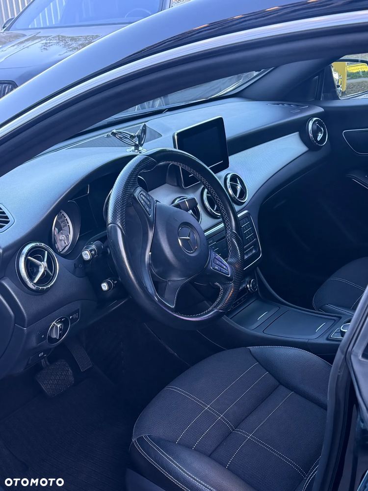 Mercedes-Benz CLA - 8