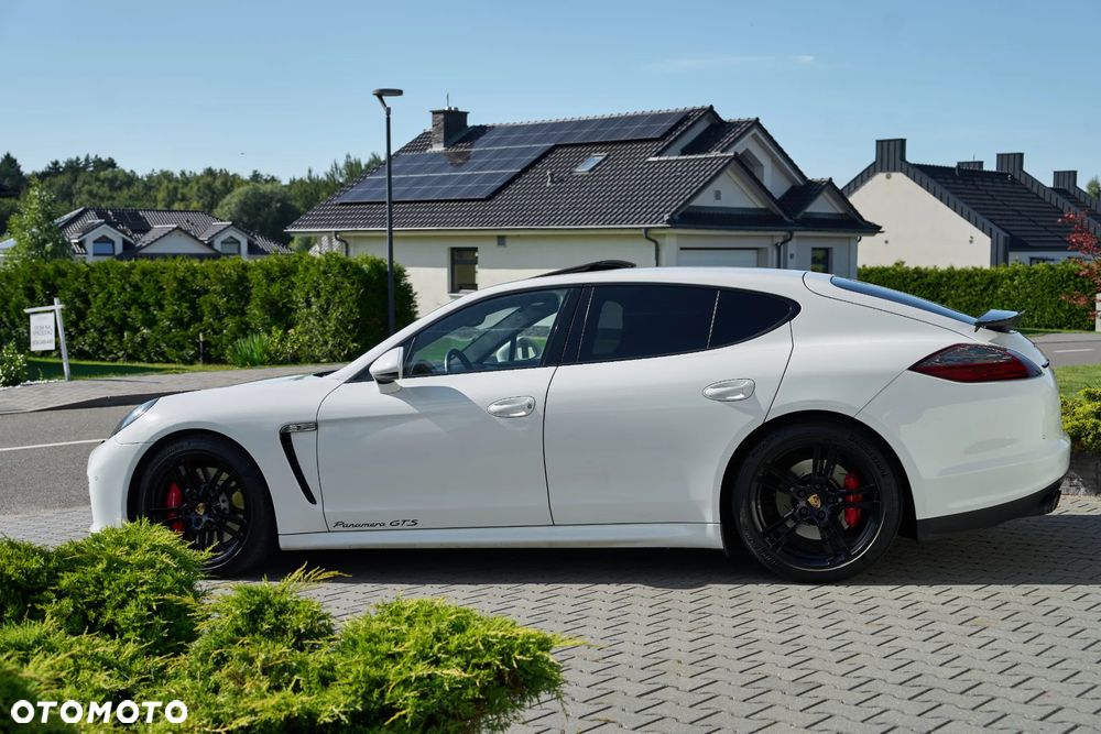 Porsche Panamera GTS - 8