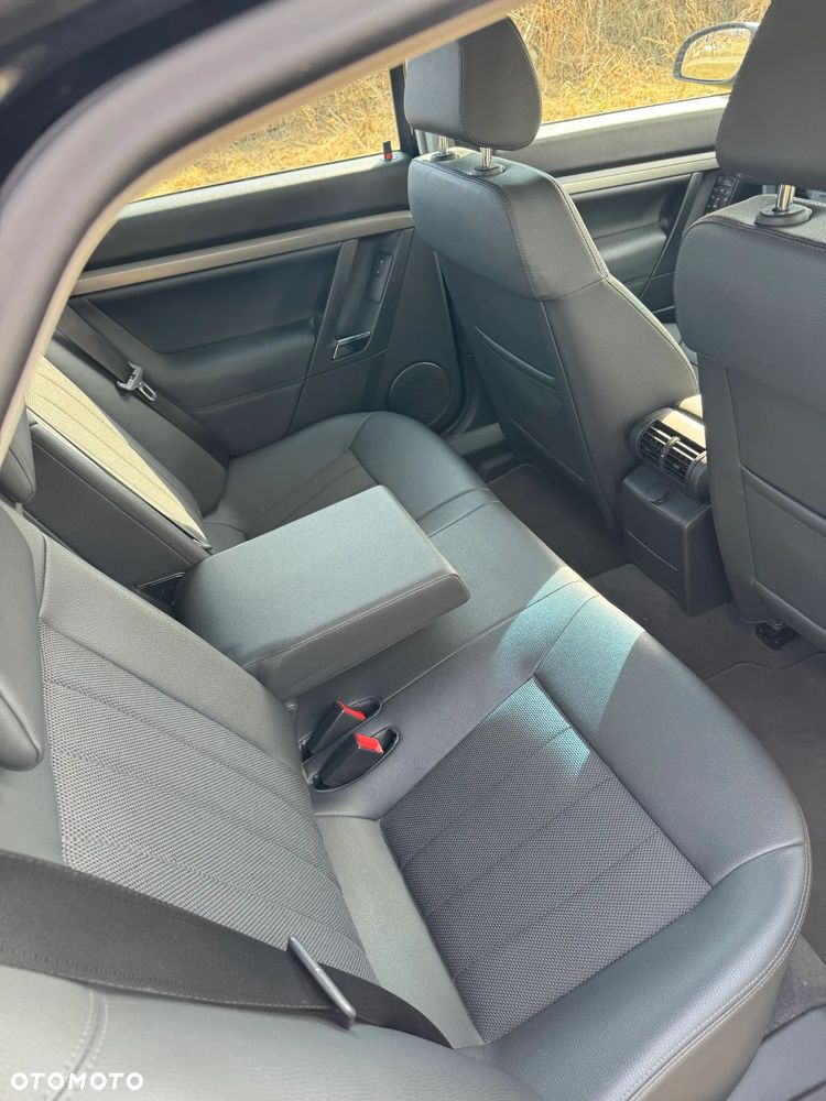 Opel Vectra 1.9 CDTI DPF Cosmo - 7