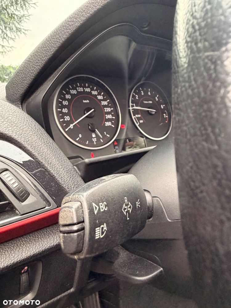 BMW Seria 1 118i Sport Line - 13