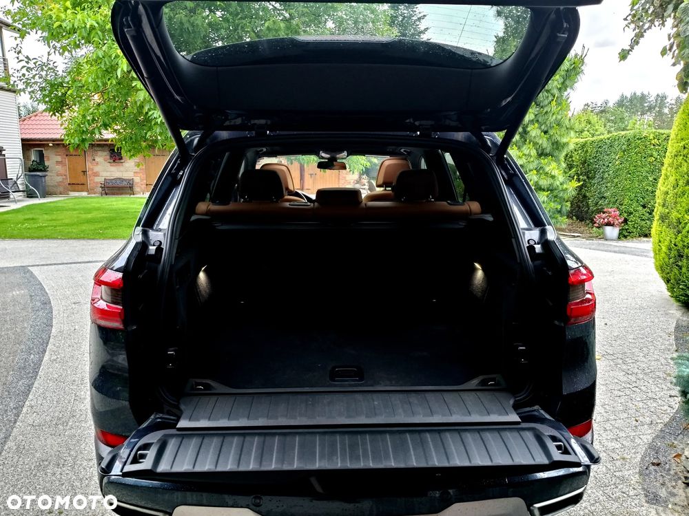 BMW X5 xDrive40i - 11
