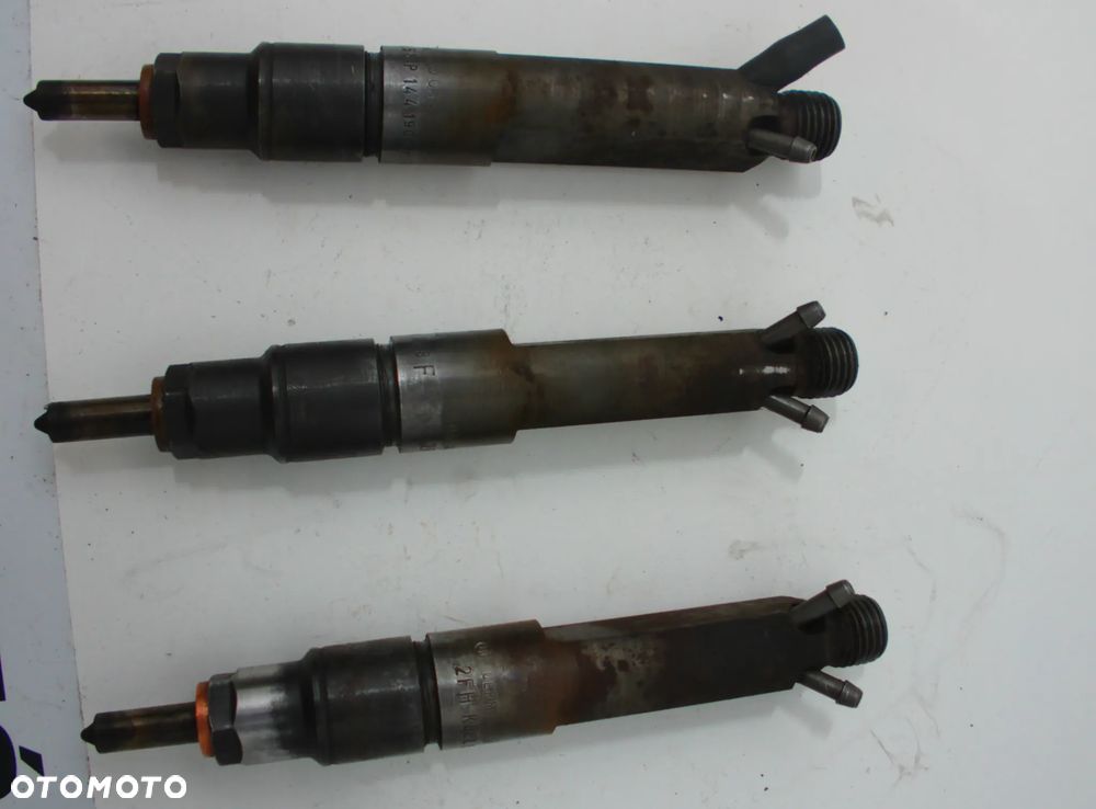 Audi VW Seat wtryskiwacz 1.9 tdi 038130201 G - 2