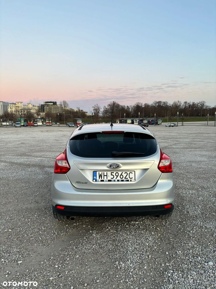 Ford Focus 1.6 Ambiente - 5