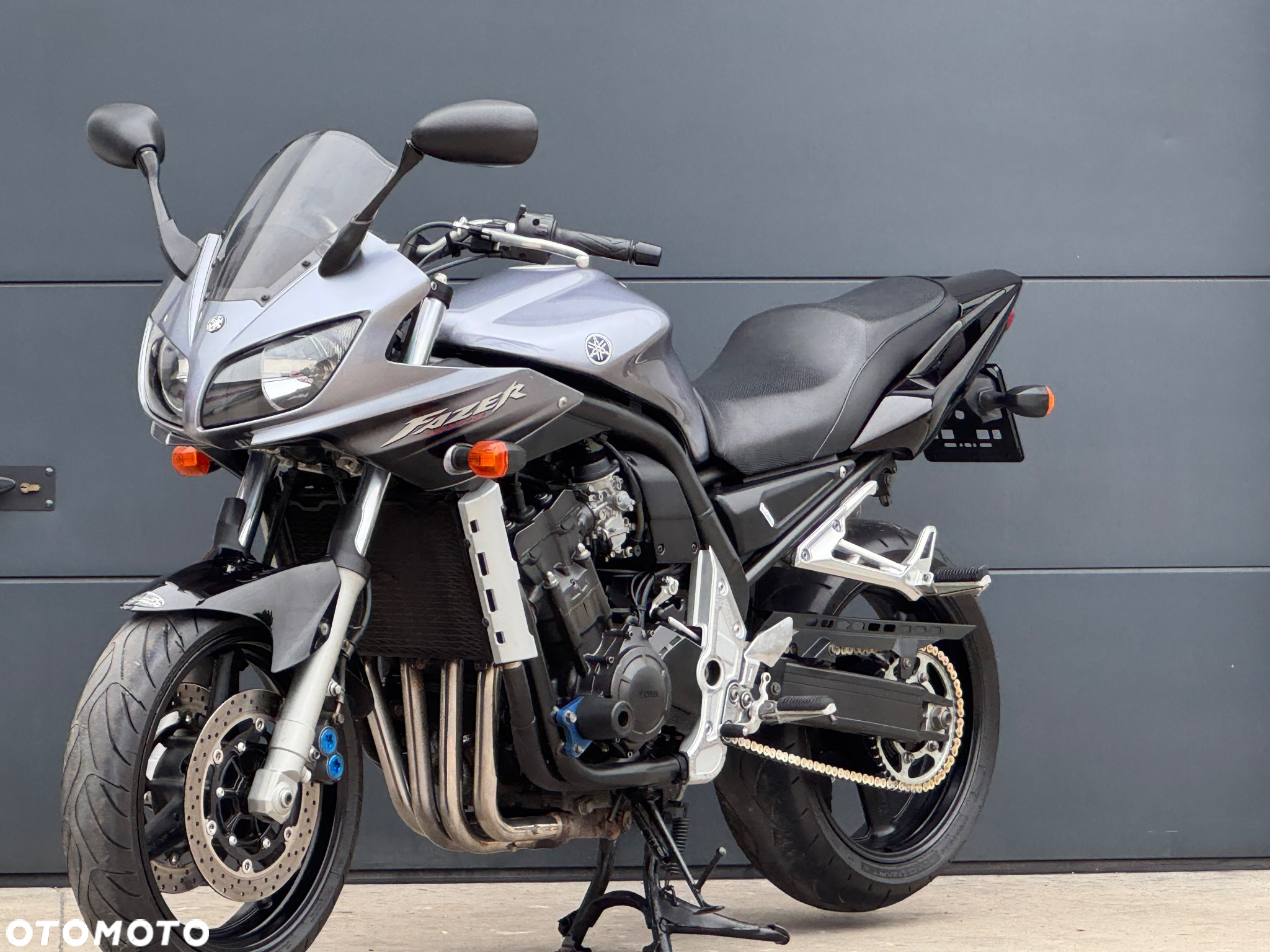 Yamaha FZS - 16
