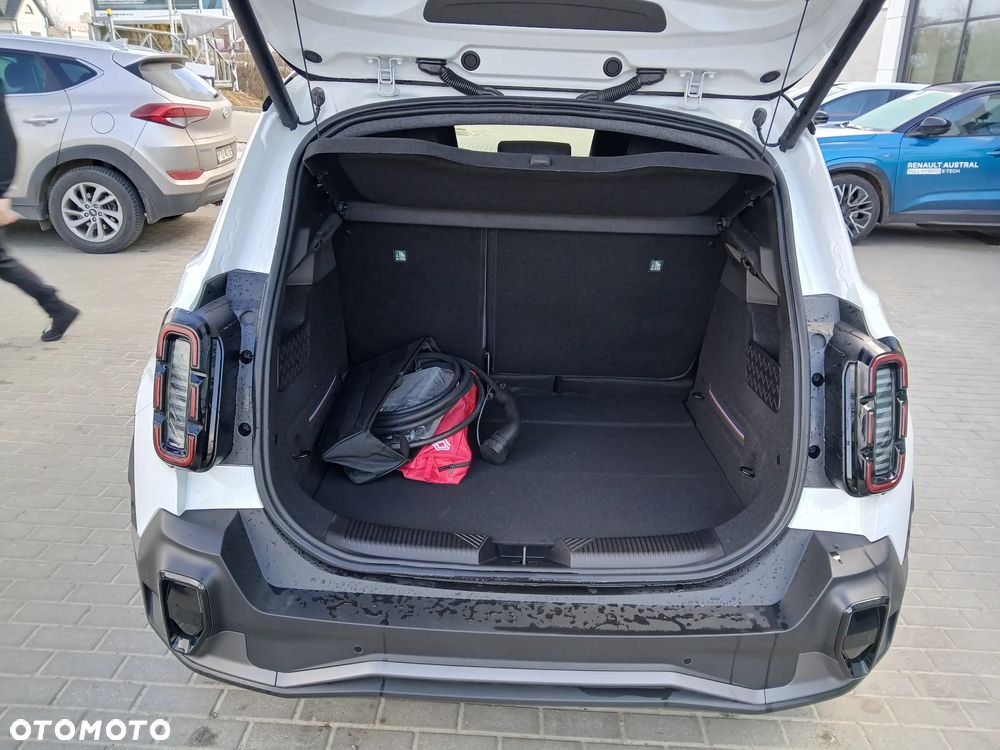 Renault 4 E-Tech 52kWh Comfort Range Techno - 15