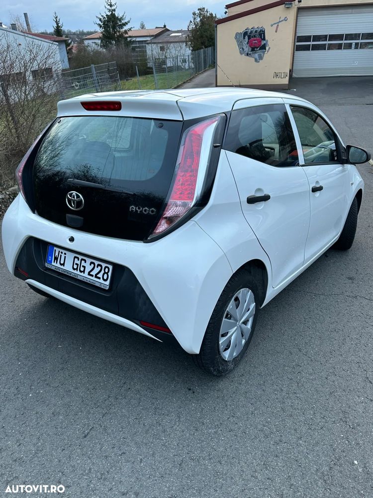 Toyota Aygo x-cite - 3