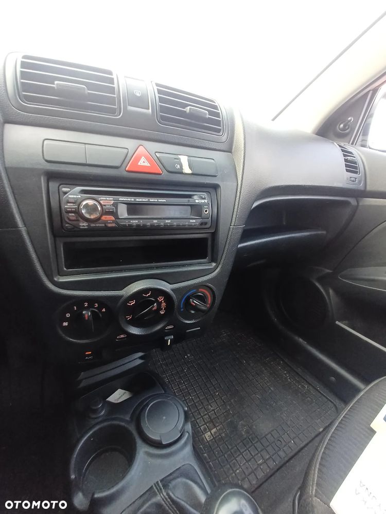 Kia Picanto 1.0 Family - 12