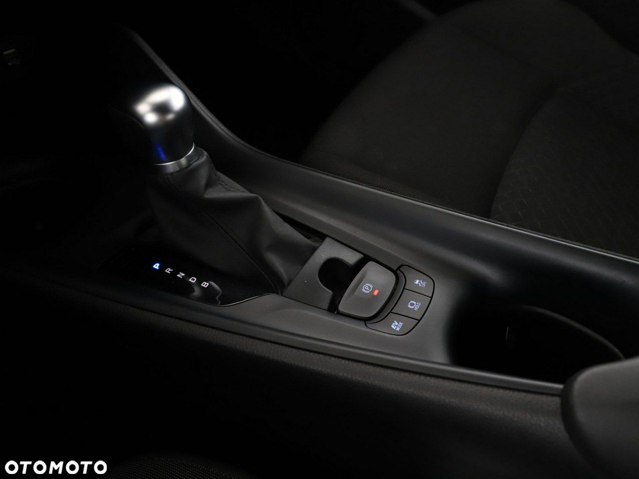 Toyota C-HR 1.8 Hybrid Comfort - 29