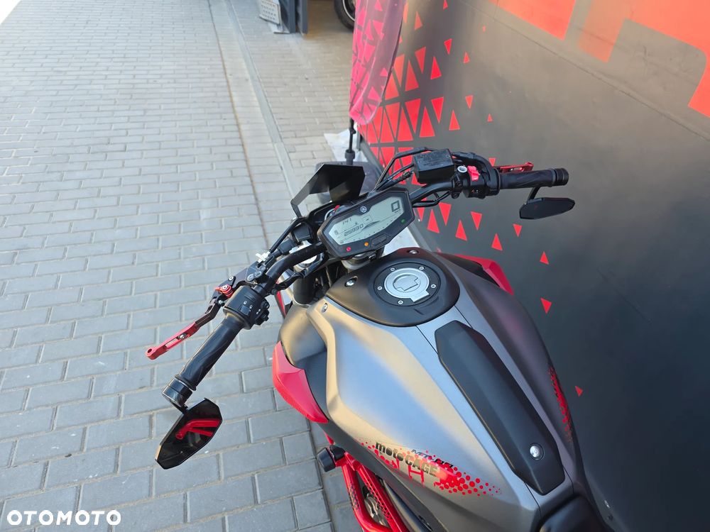 Yamaha MT - 30