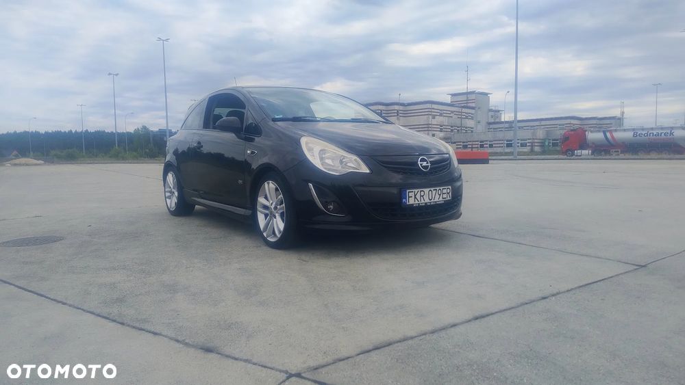 Opel Corsa 1.6 Turbo Color Edition - 3