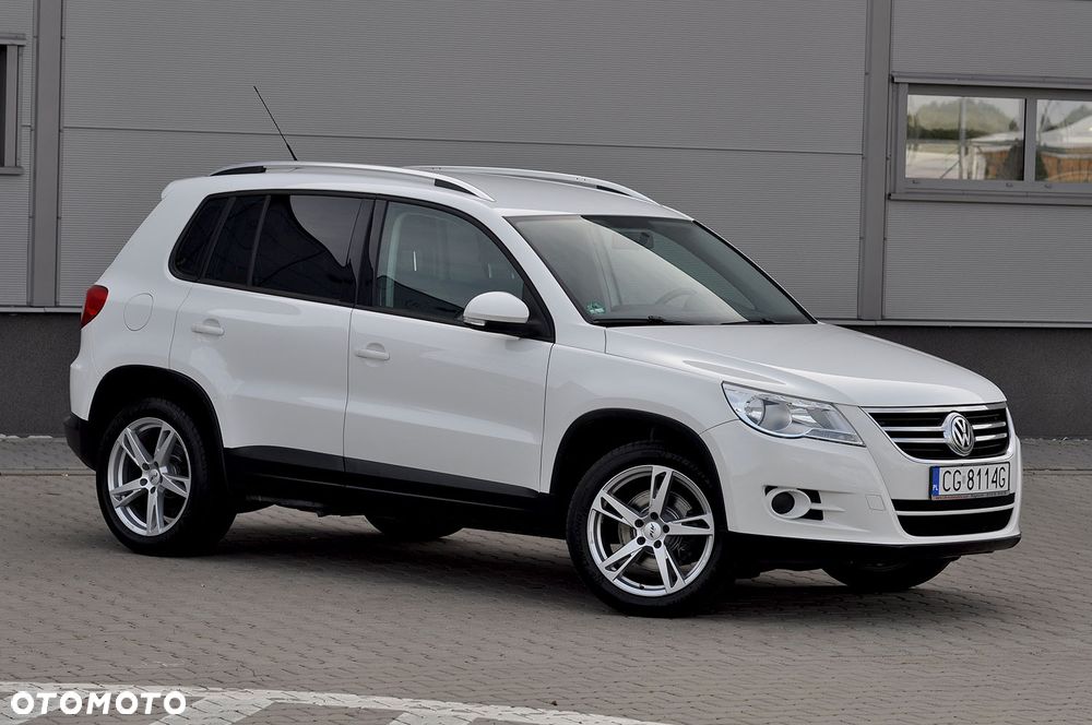 Volkswagen Tiguan 2.0 TDI DPF BlueMotion Technology Sport & Style - 24