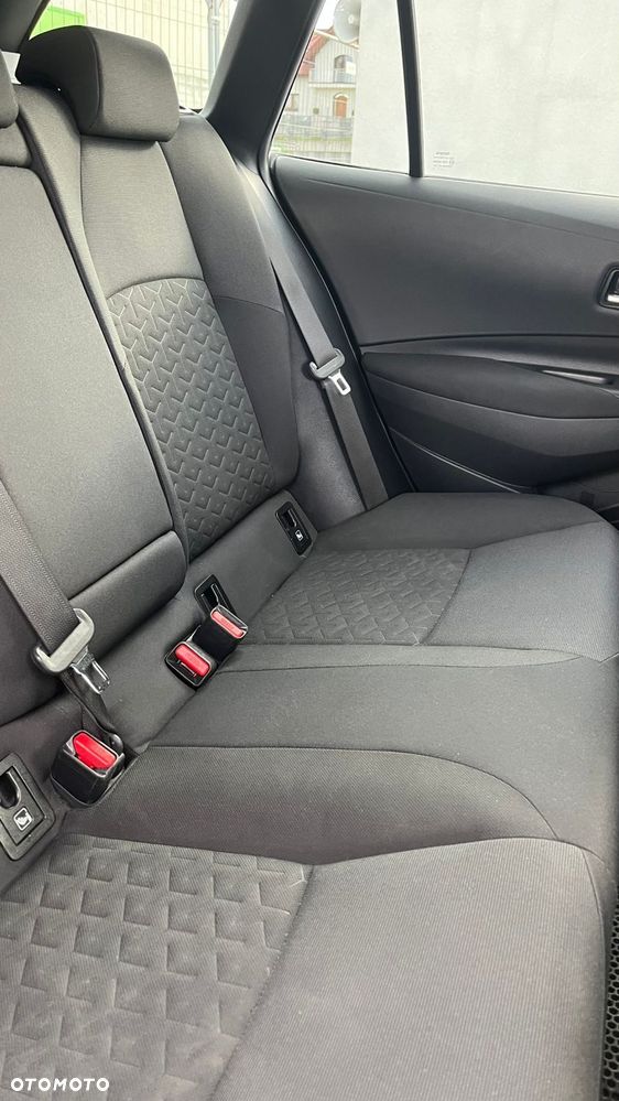 Toyota Corolla 2.0 Hybrid Comfort - 26