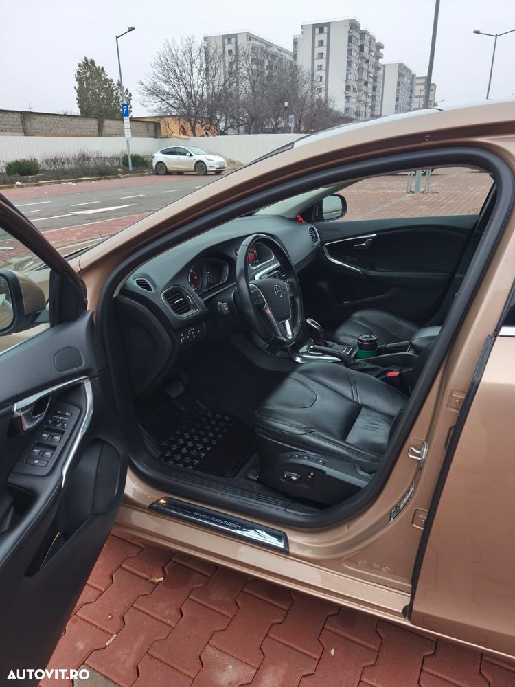 Volvo V40 D3 Aut. Inscription - 9