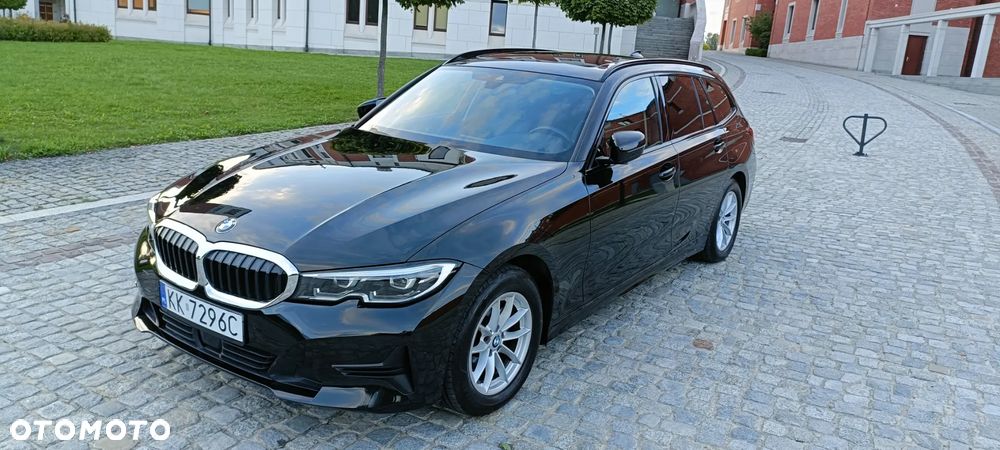 BMW Seria 3 320d Sport Line - 2