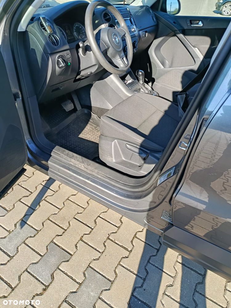 Volkswagen Tiguan - 11