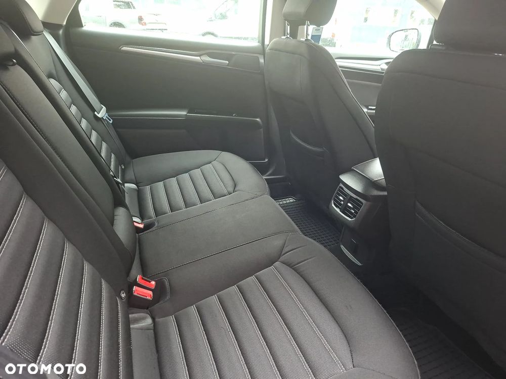 Ford Mondeo 1.5 EcoBoost Trend - 30
