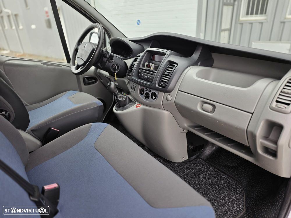 Renault Trafic - 13