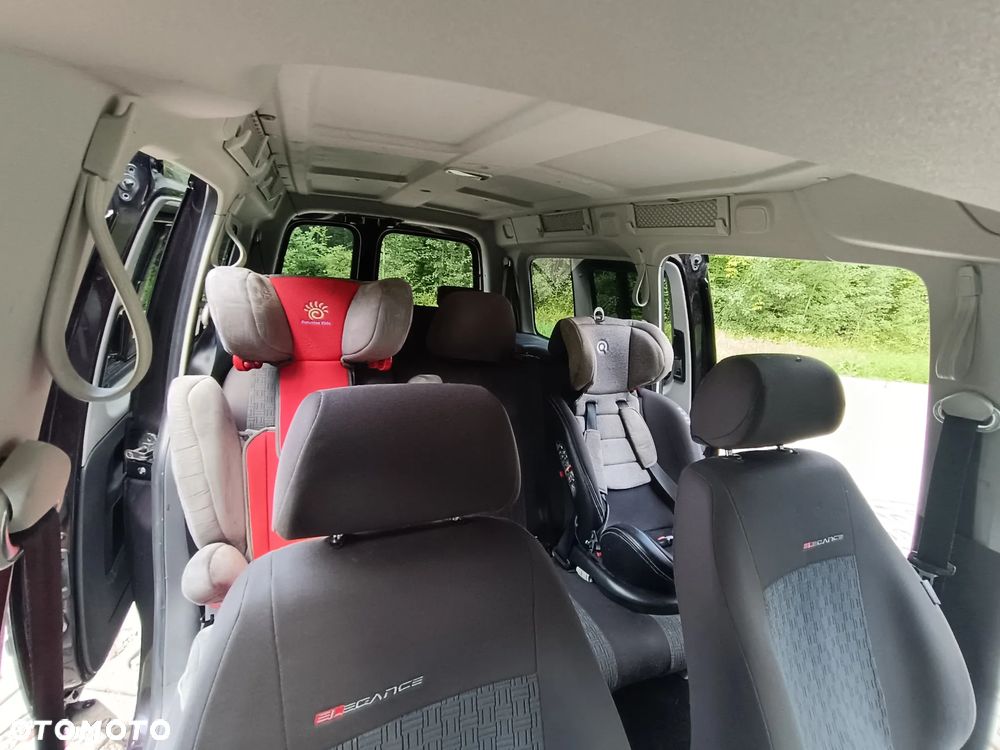 Volkswagen Caddy Maxi Trendline DSG - 9