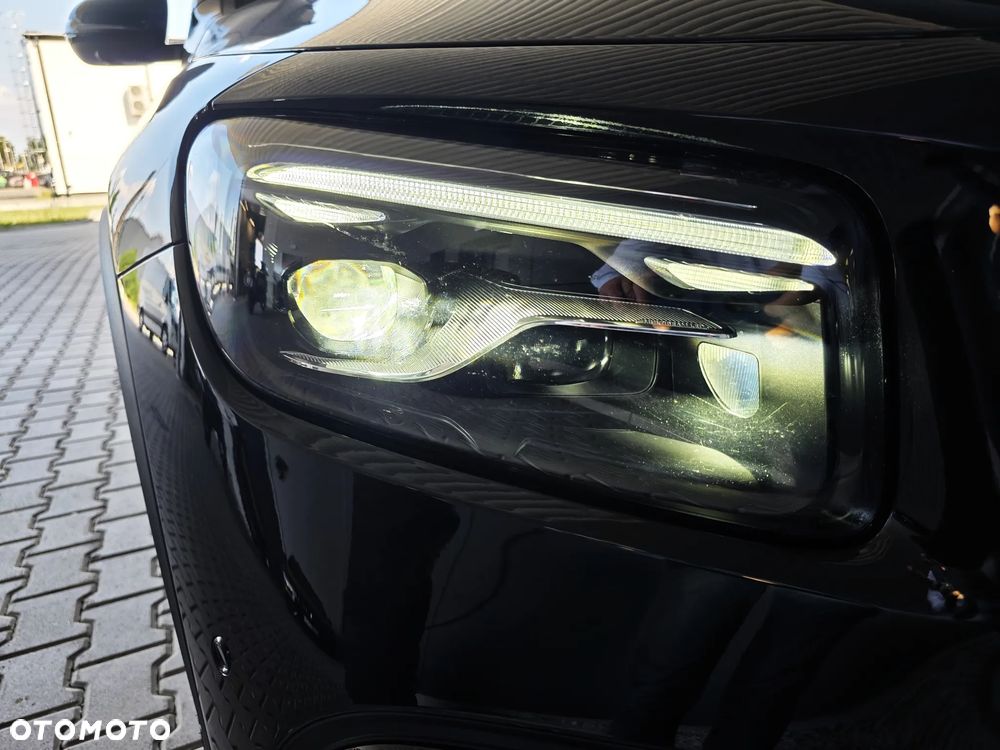 Mercedes-Benz GLB 220 d 4-Matic AMG Line 8G-DCT - 27