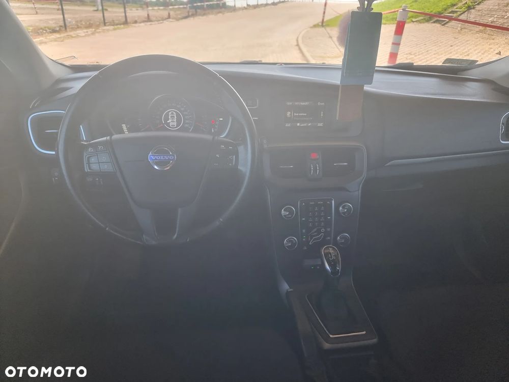 Volvo V40 D3 Geartronic - 11