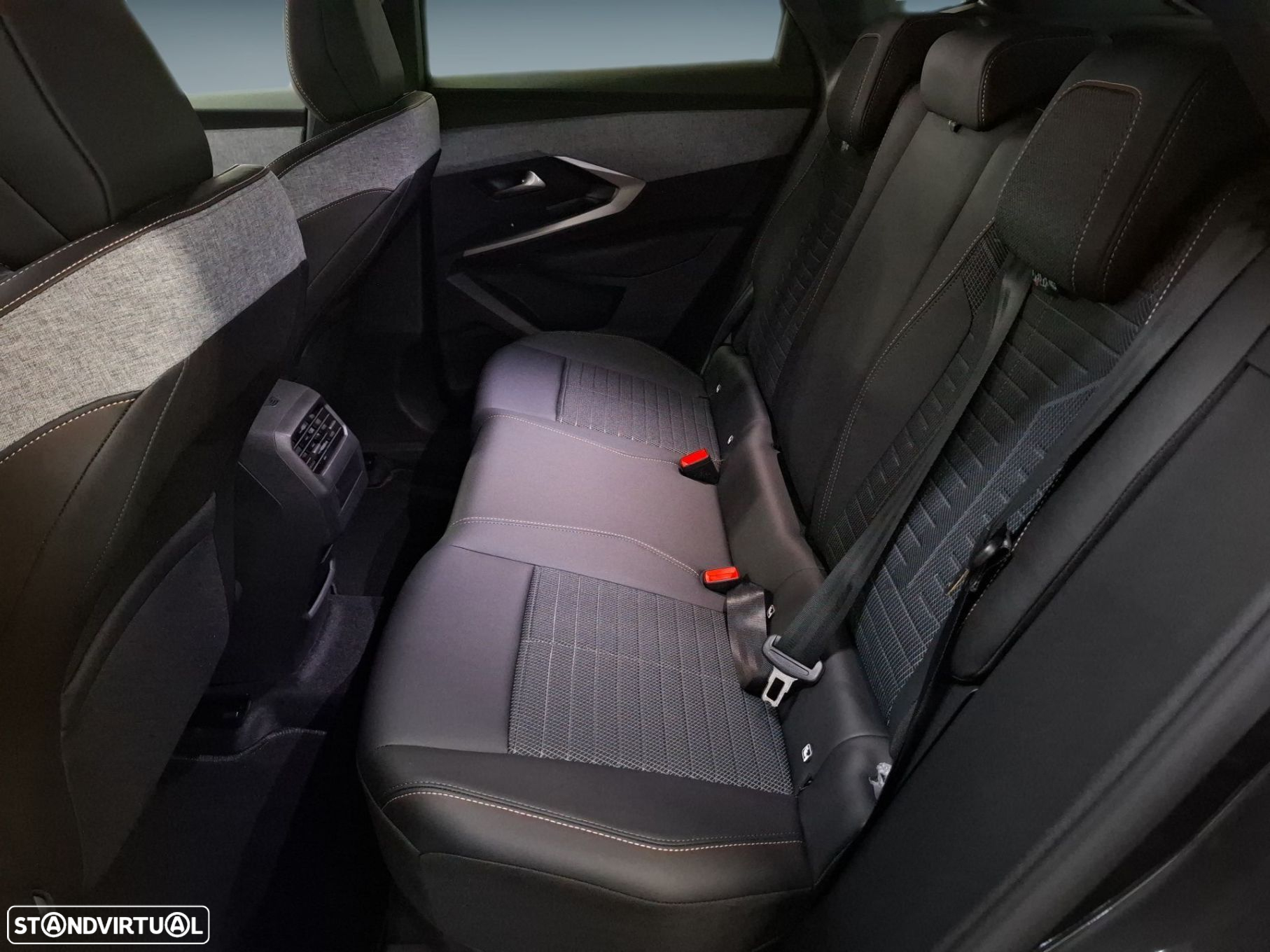 Peugeot 3008 1.2 Hybrid Allure e-DCS6 - 9
