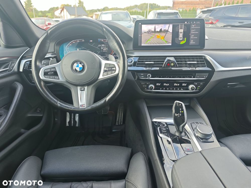 BMW Seria 5 520d xDrive M Sport sport - 11