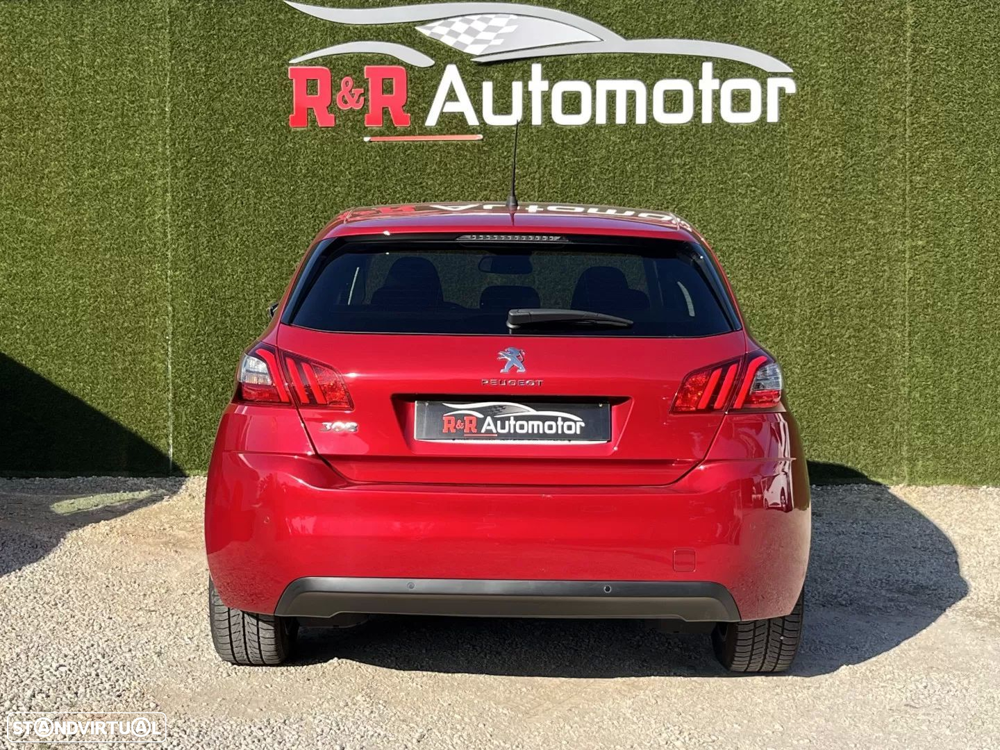 Peugeot 308 - 8
