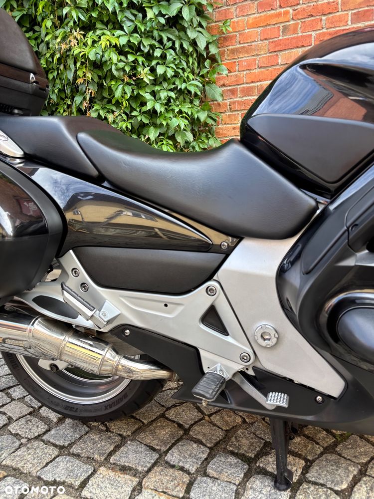 Honda ST - 13
