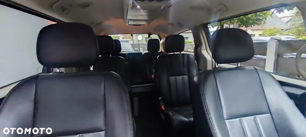 Chrysler Town & Country 3.6 Touring - 13