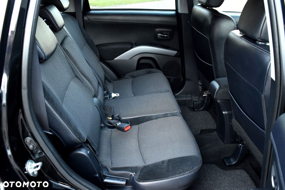 Mitsubishi Outlander 2.0 2WD Diamant Edition - 18