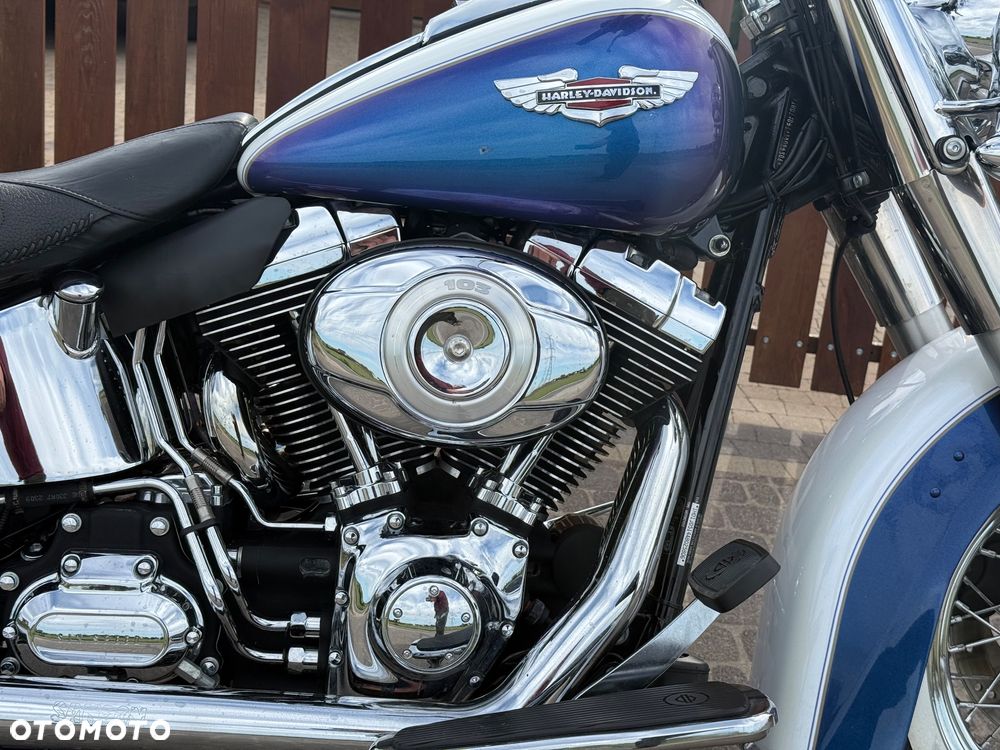 Harley-Davidson Softail Deluxe - 2