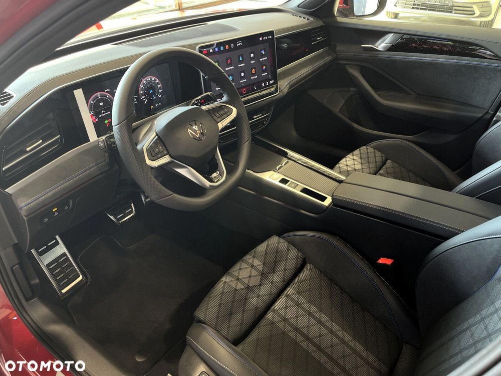Volkswagen Passat Variant 2.0 TDI SCR R-Line Plus DSG - 10