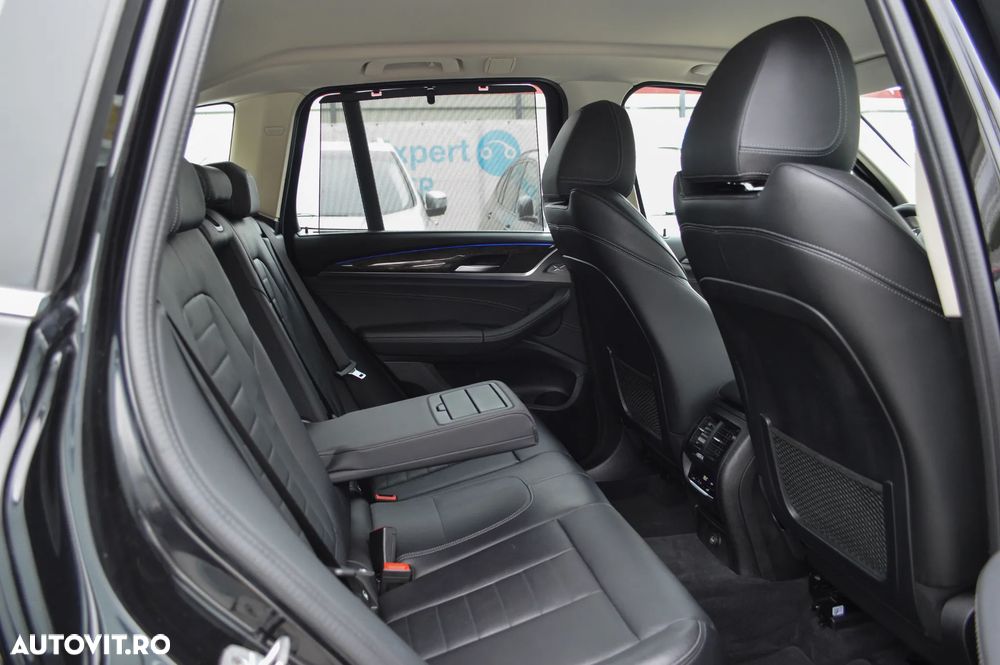 BMW X3 xDrive30i Aut. Luxury Line - 34