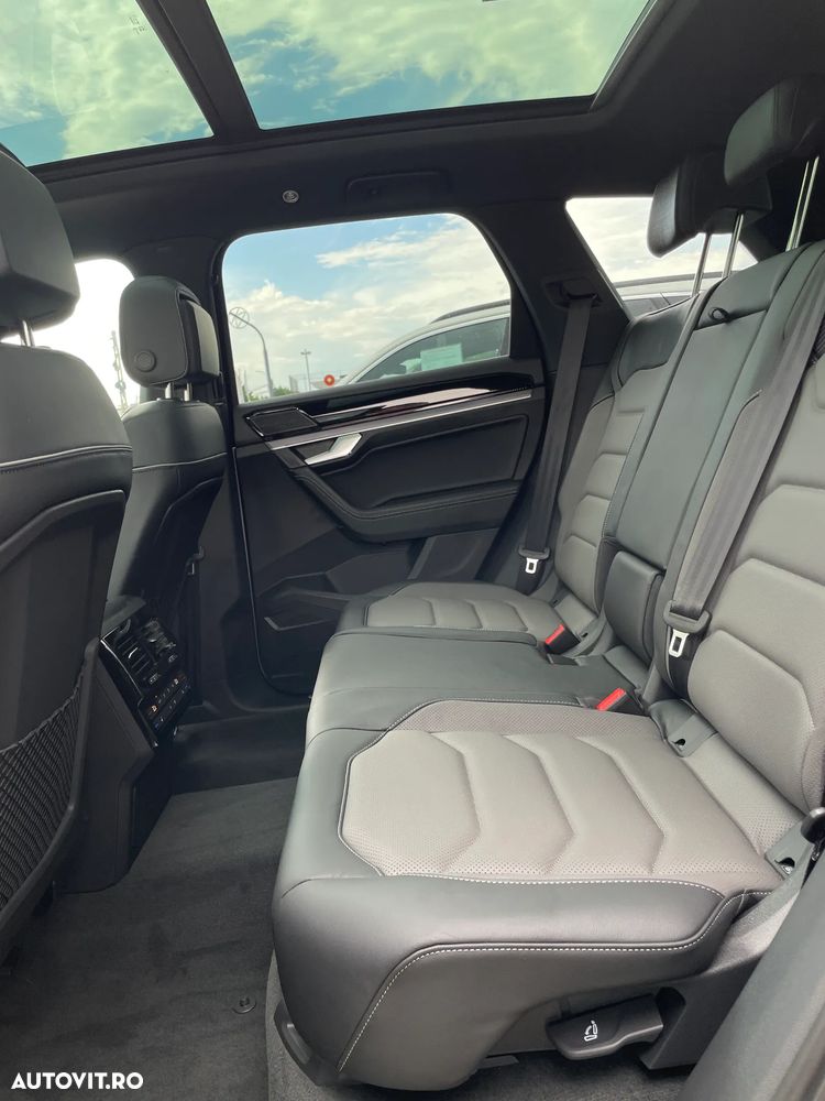 Volkswagen Touareg V6 TDI SCR 4Motion Aut. R-Line FINAL EDITION - 21