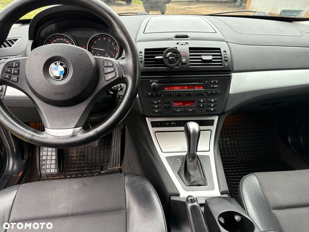 BMW X3 2.5si - 8