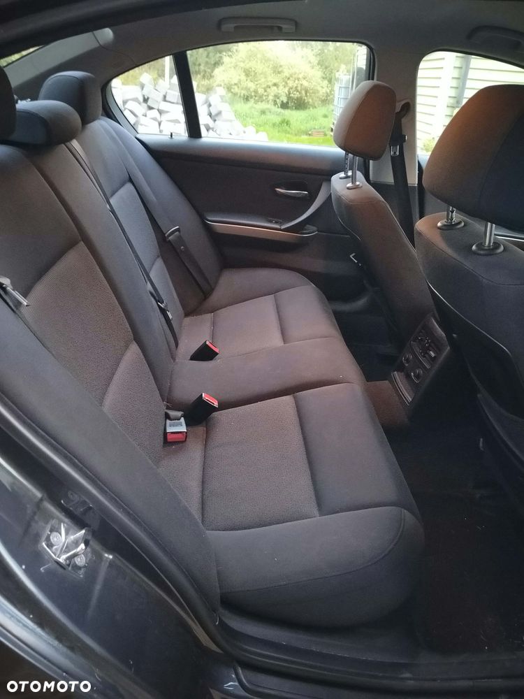 BMW Seria 3 320i - 6