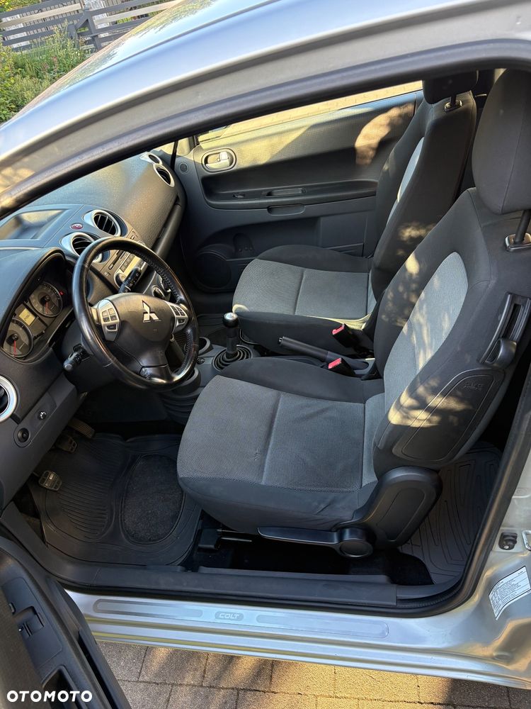 Mitsubishi Colt 1.3 Invite - 10