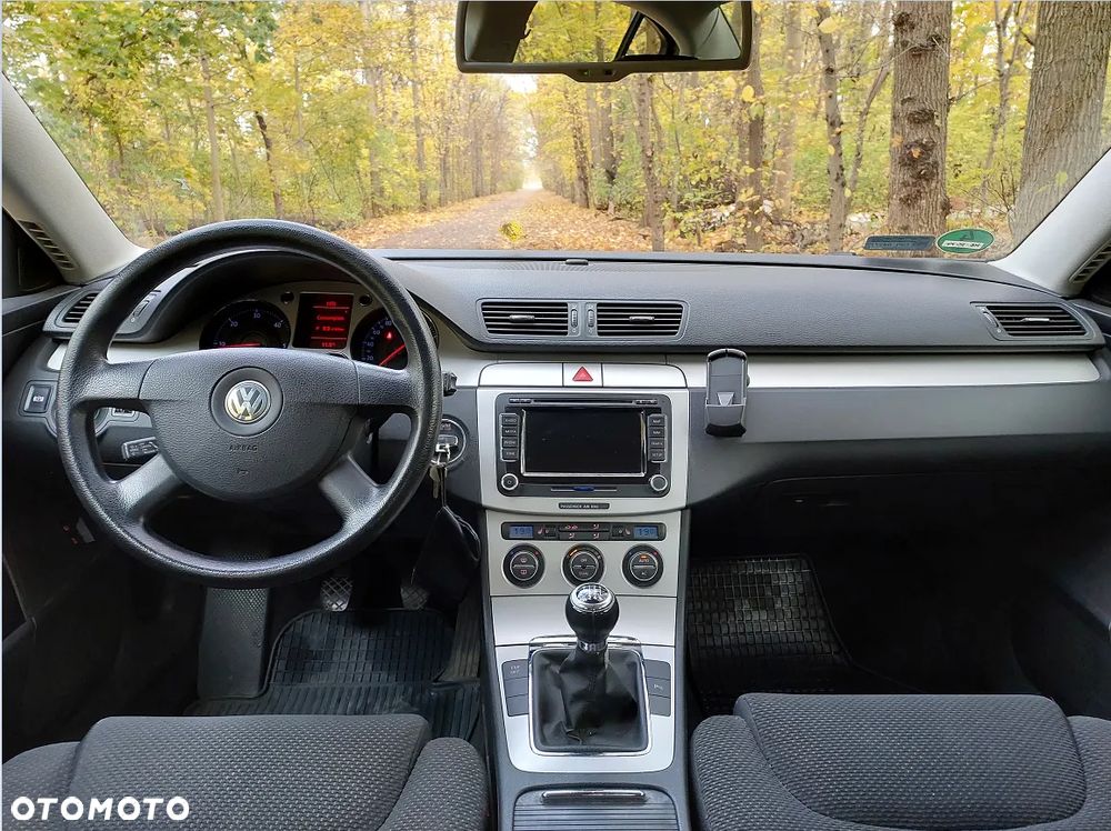 Volkswagen Passat 2.0 TDI DPF Comfortline - 6