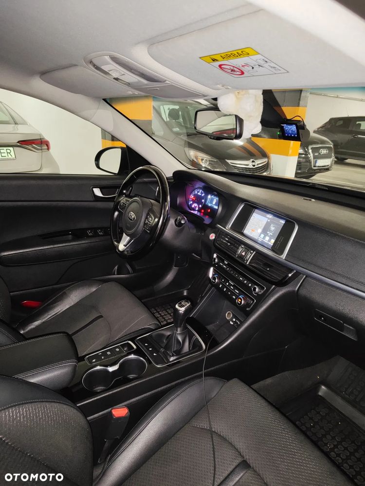 Kia Optima 1.7 CRDI L - 12