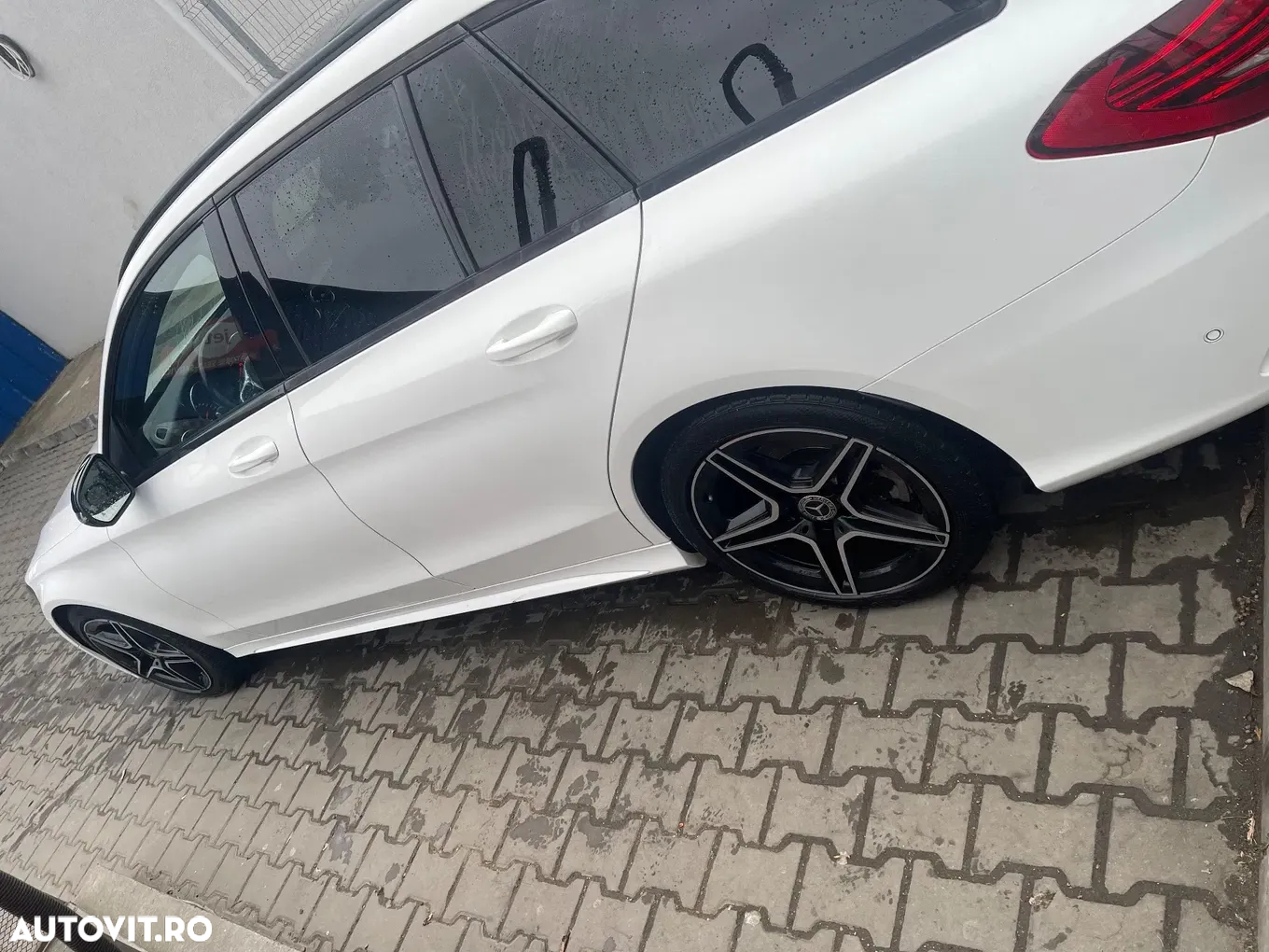 Mercedes-Benz C 220 d 9G-TRONIC AMG Line - 3