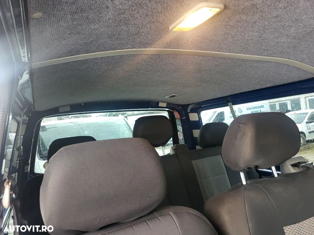 Volkswagen Transporter T5 Volksbus - 9