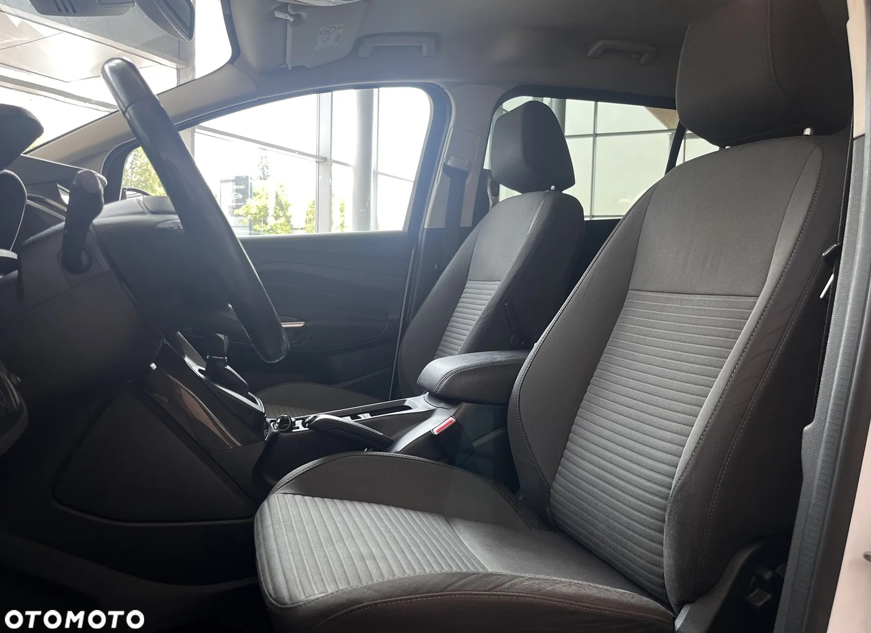 Ford C-MAX 1.0 EcoBoost Titanium ASS - 19
