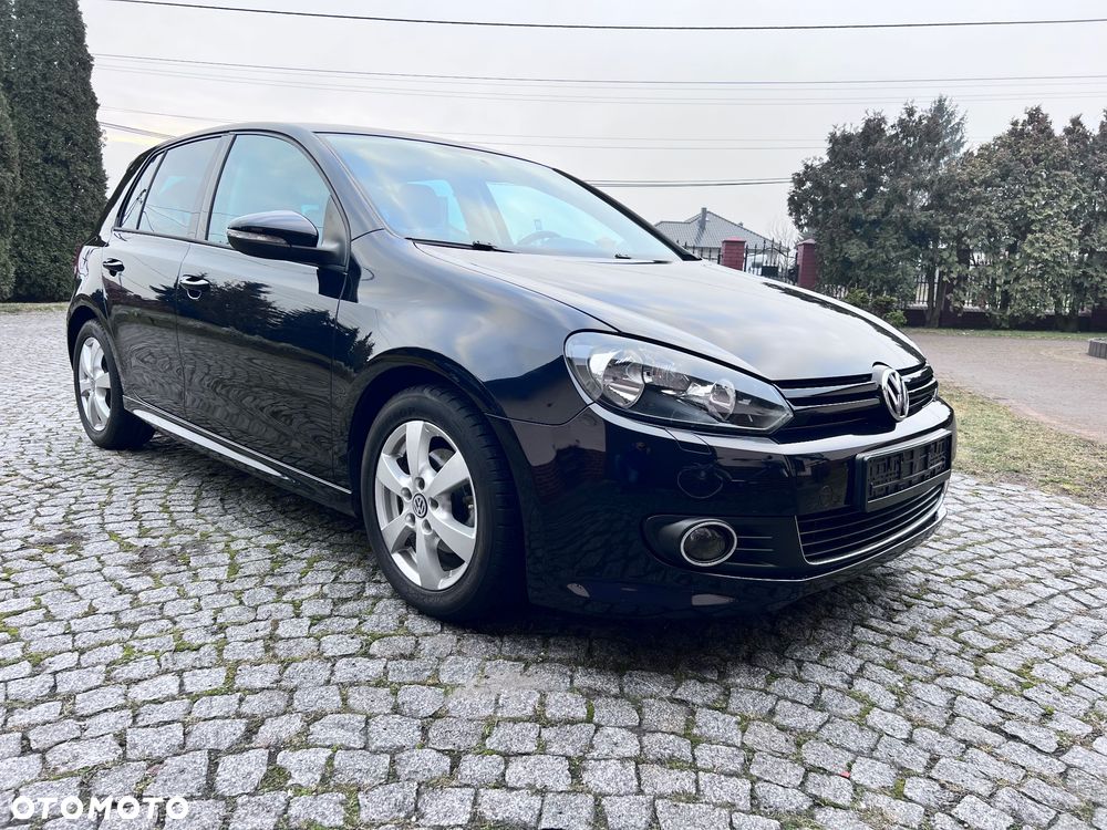 Volkswagen Golf - 2