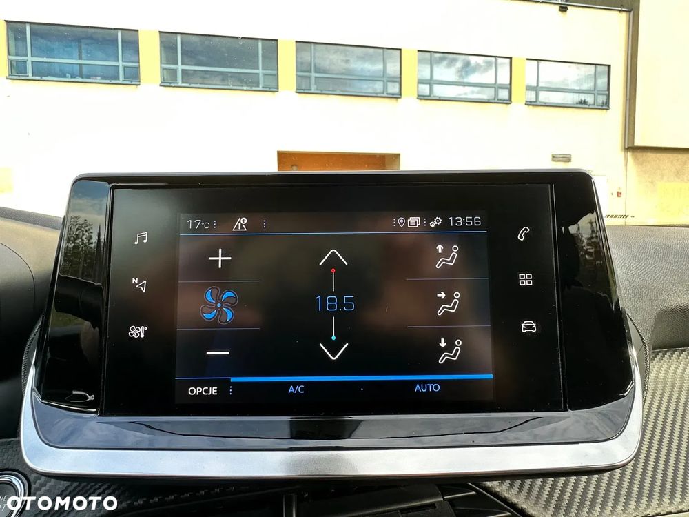 Peugeot 2008 BlueHDi 130 Allure S&S EAT8 - 36