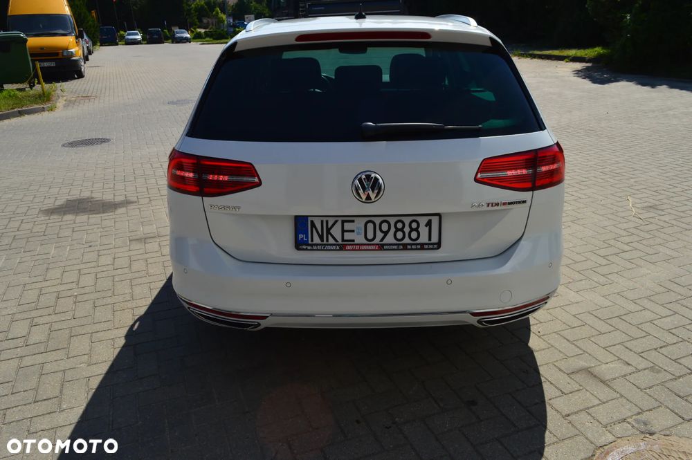 Volkswagen Passat 2.0 TDI Bi-Turbo BMT 4Mot Highline DSG - 9
